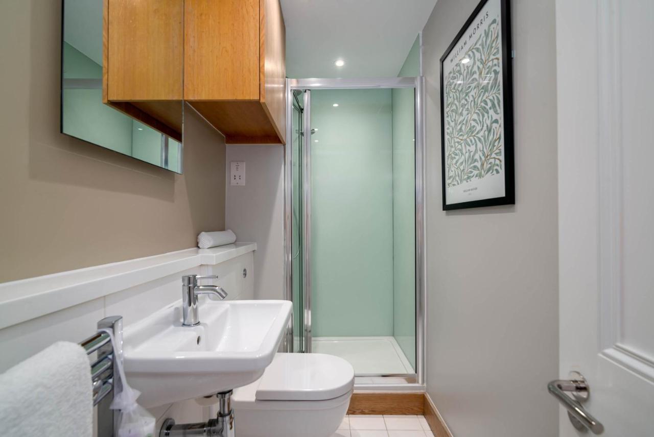 5 Doughty Street Apartment ลอนดอน ภายนอก รูปภาพ