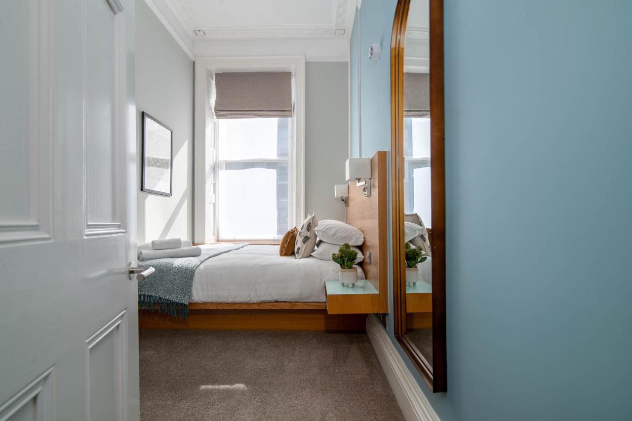 5 Doughty Street Apartment ลอนดอน ภายนอก รูปภาพ