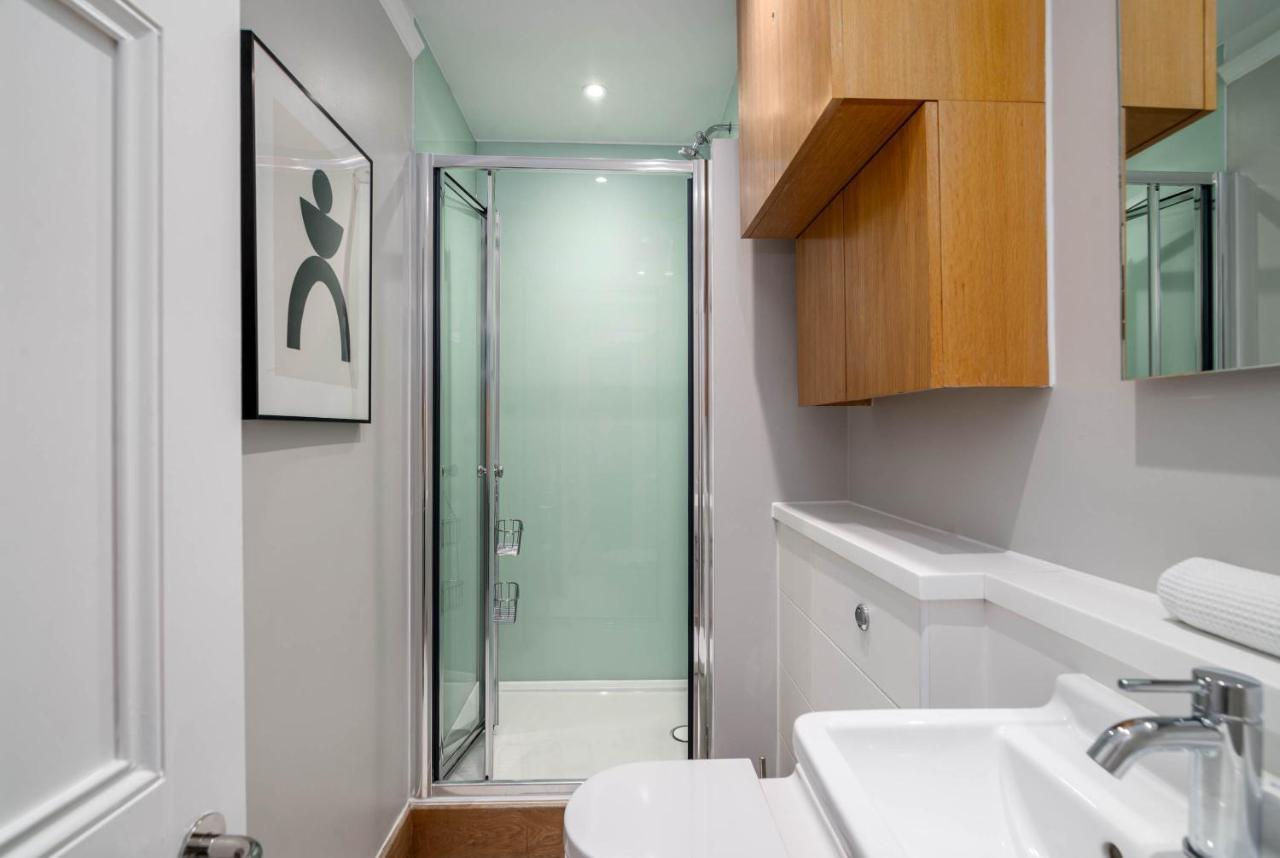 5 Doughty Street Apartment ลอนดอน ภายนอก รูปภาพ