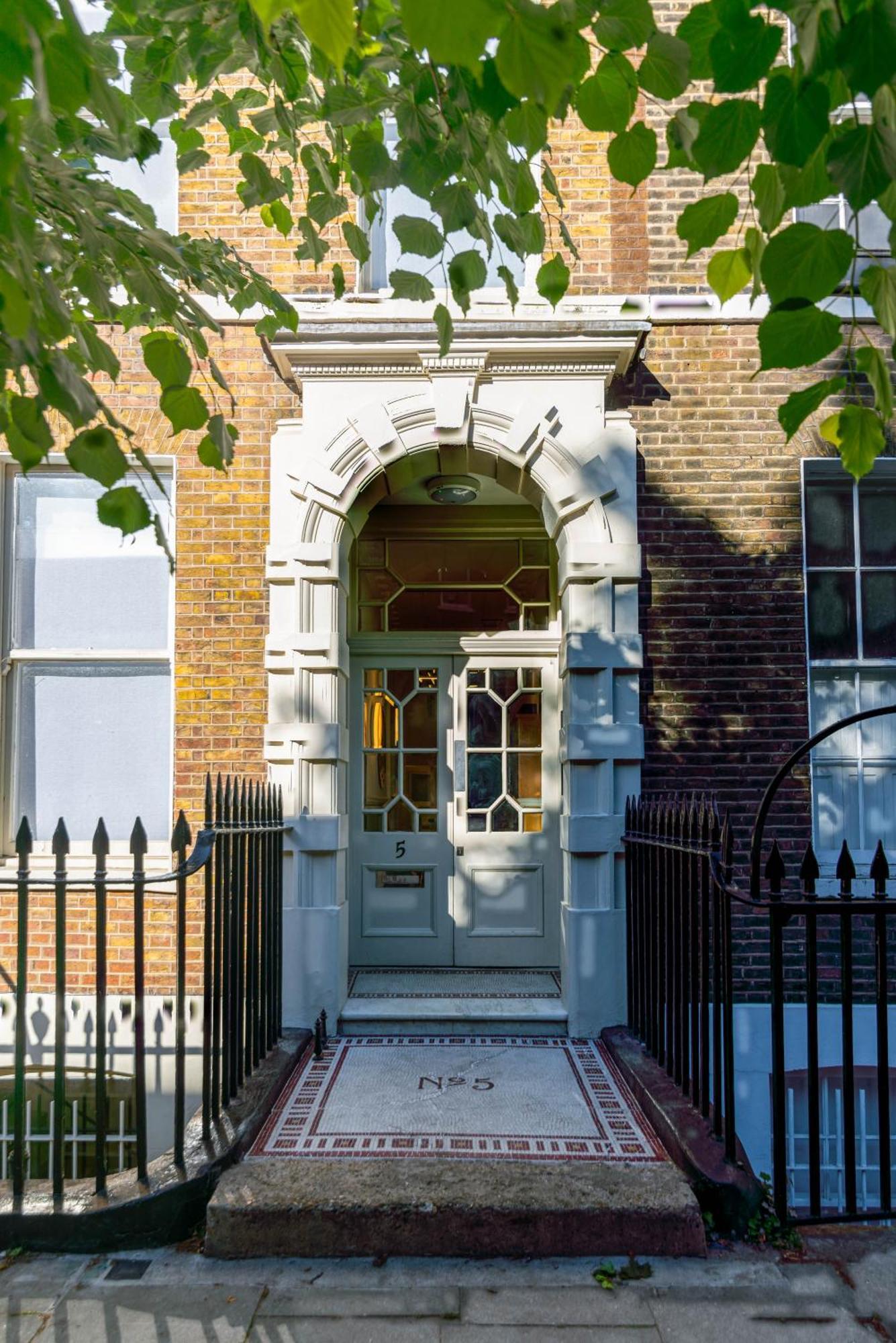 5 Doughty Street Apartment ลอนดอน ภายนอก รูปภาพ